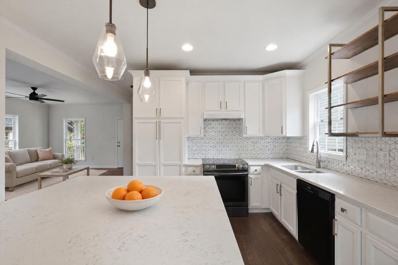 Photo 6 of 29 of 1575 Liberty Ave SE, Atlanta, GA