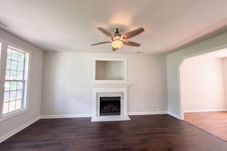 Photo 3 of 17 of 128 Saint Johns St, Knightdale, NC