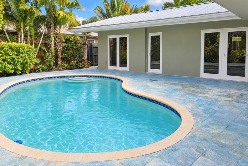 Photo 5 of 36 of 1825 NE 26th Dr, Wilton Manors, FL