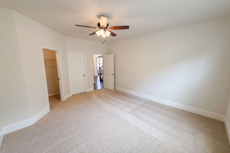 Photo 29 of 51 of 1481 Azalea Brook Dr, Lawrenceville, GA