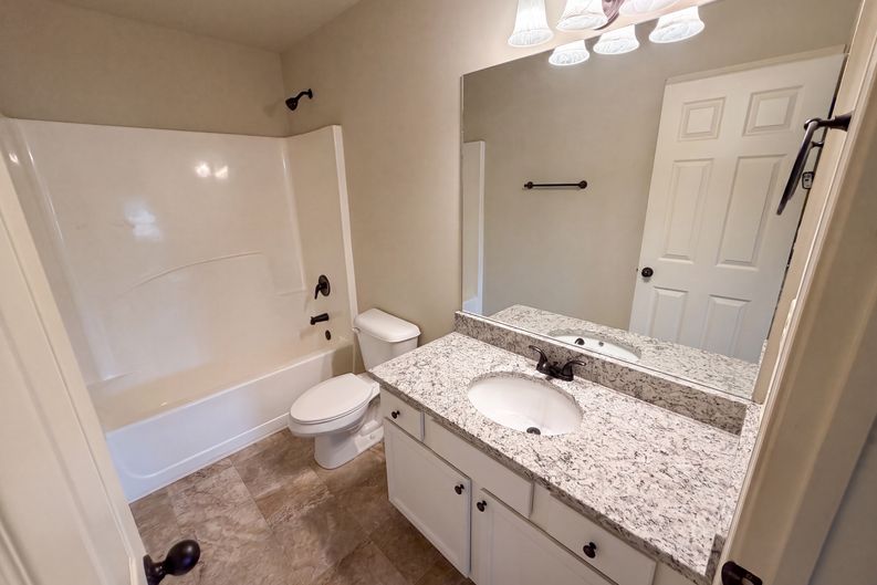Photo 32 of 45 of 1036 Glenwyck Dr, Braselton, GA