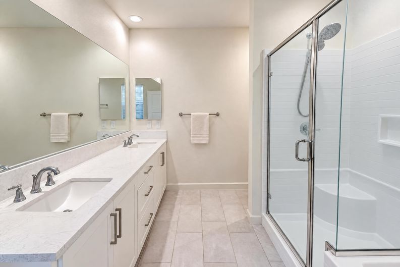 Photo 9 of 21 of 125 Lantana Dr, Stanton, CA