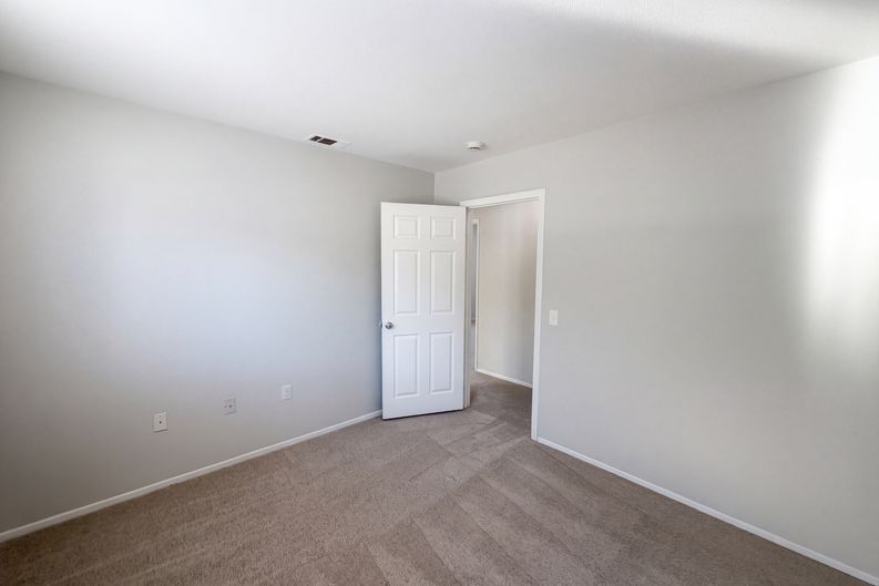 Photo 31 of 43 of 563 Tell Ln, Hemet, CA