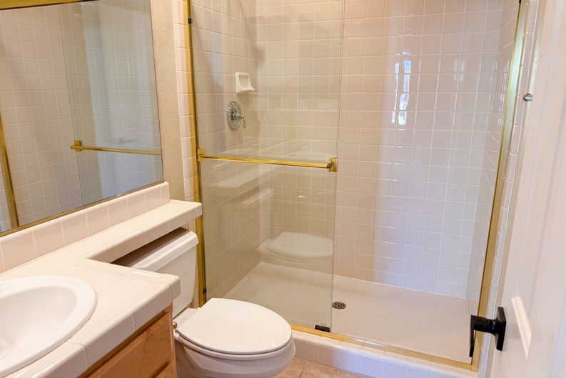 Photo 38 of 51 of 1401 Grey Owl Cir, Roseville, CA