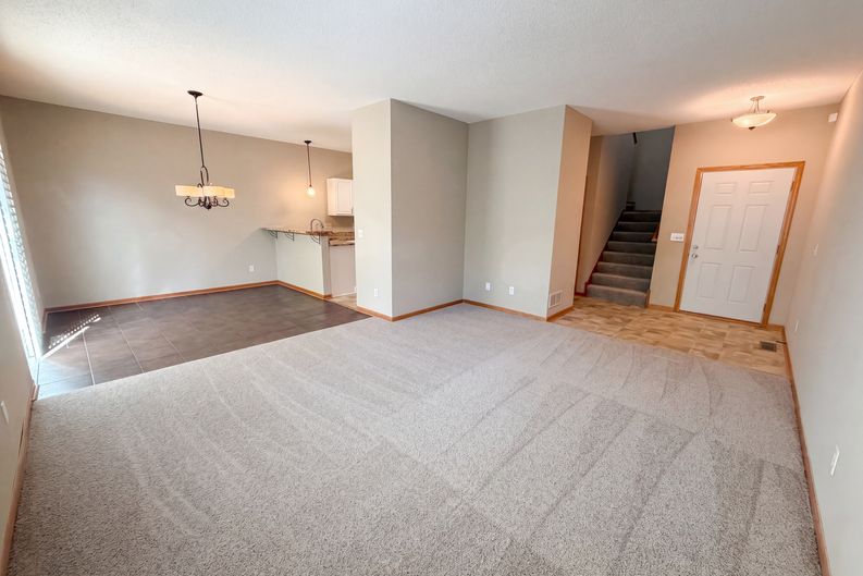 Photo 6 of 26 of 17005 78th Pl N, Maple Grove, MN