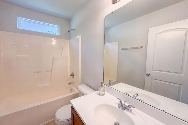 Photo 11 of 16 of 1317 Hosmer Ct, Wake Forest, NC