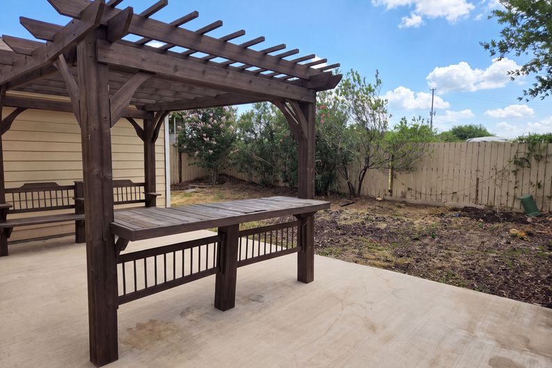 Photo 16 of 18 of 4517 Vanessita Ct, Laredo, TX