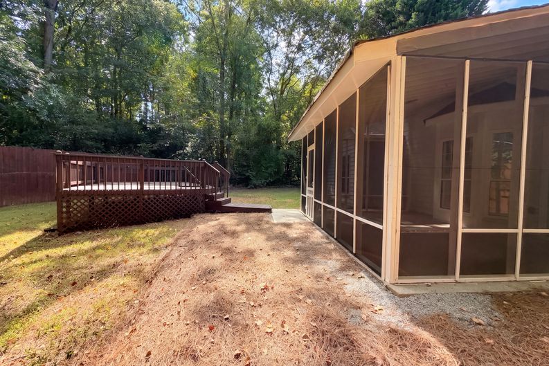 Photo 36 of 38 of 901 Lauren Kay Ct, Lawrenceville, GA