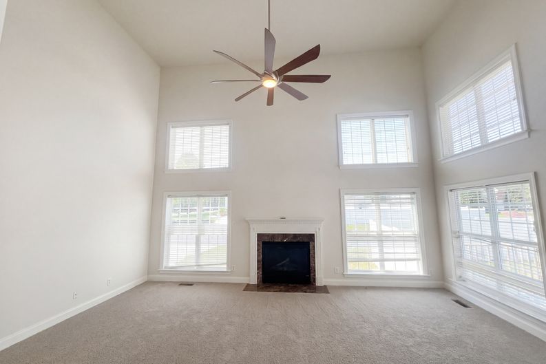 Photo 3 of 35 of 4993 Winding Ridge Dr, Greensboro, NC
