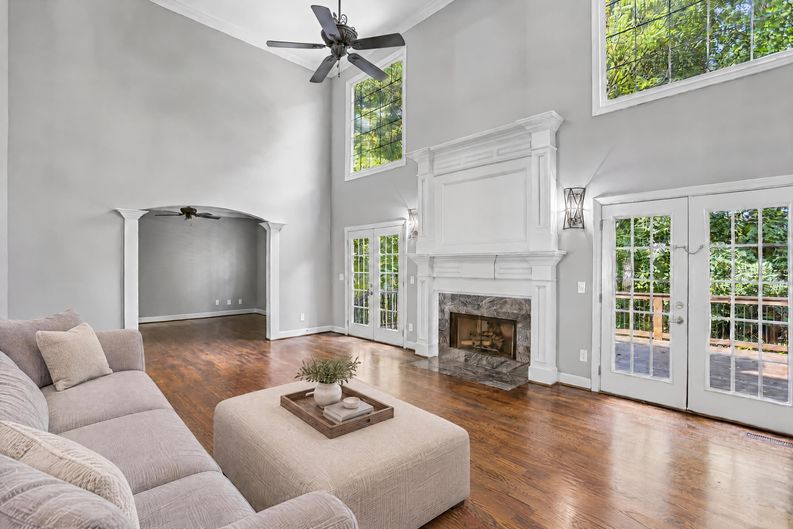 Photo 4 of 67 of 700 Leeds Garden Ter, Alpharetta, GA