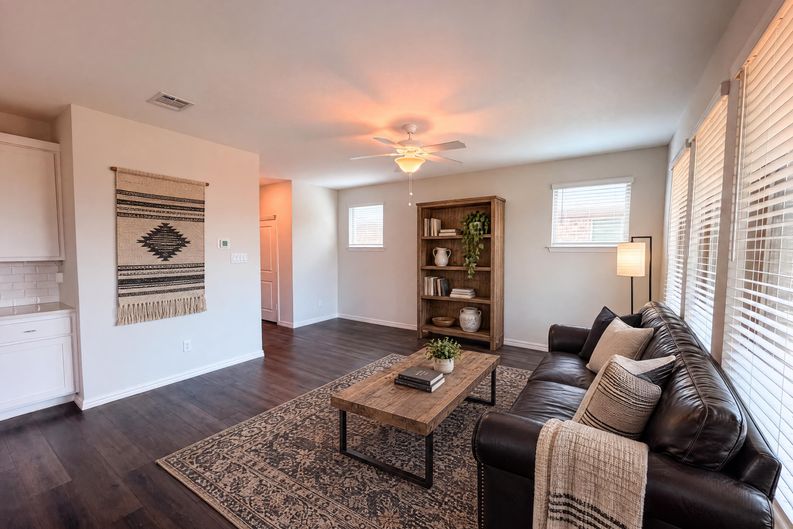 Photo 7 of 22 of 1448 Martingale Ln, Forney, TX