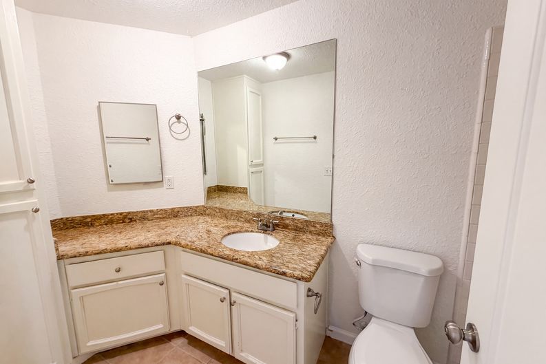 Photo 10 of 29 of 7431 Garden Gate Dr, Citrus Heights, CA