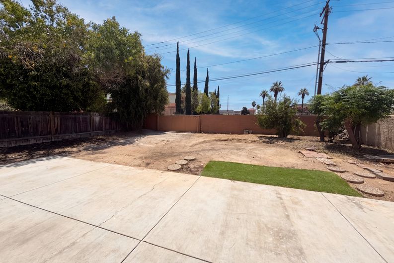 Photo 13 of 14 of 1774 7th St, Riverside, CA