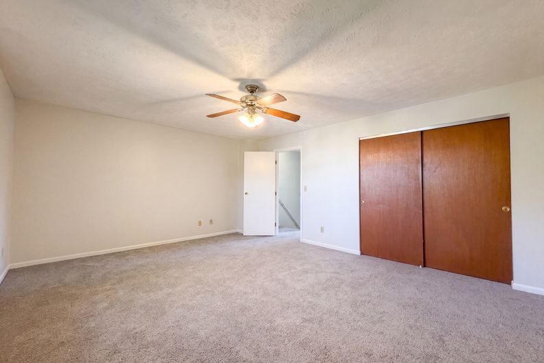 Photo 10 of 25 of 7636 Montgomery Rd, Cincinnati, OH
