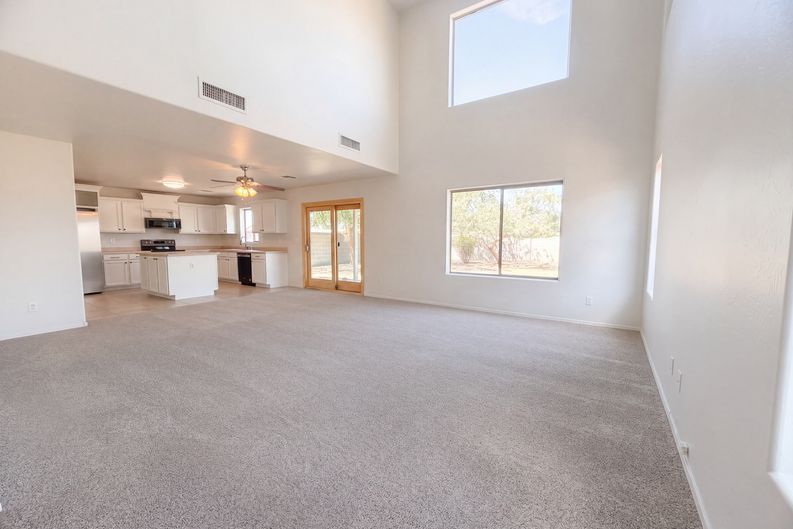 Photo 6 of 19 of 544 E Christopher St, San Tan Valley, AZ