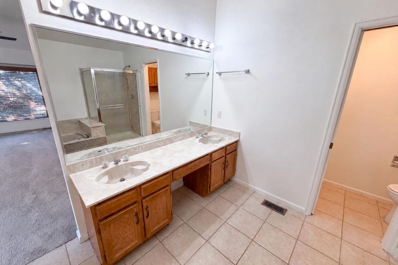 Photo 23 of 39 of 20890 E Sussex Ct, Parker, CO