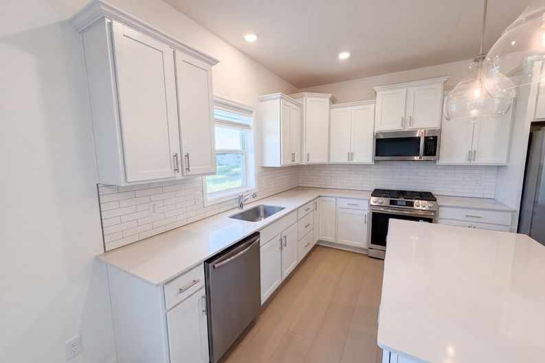 Photo 9 of 42 of 1750 Upper 141st St E, Rosemount, MN