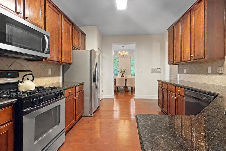 Photo 8 of 20 of 8915 Cinder Ln, Huntersville, NC