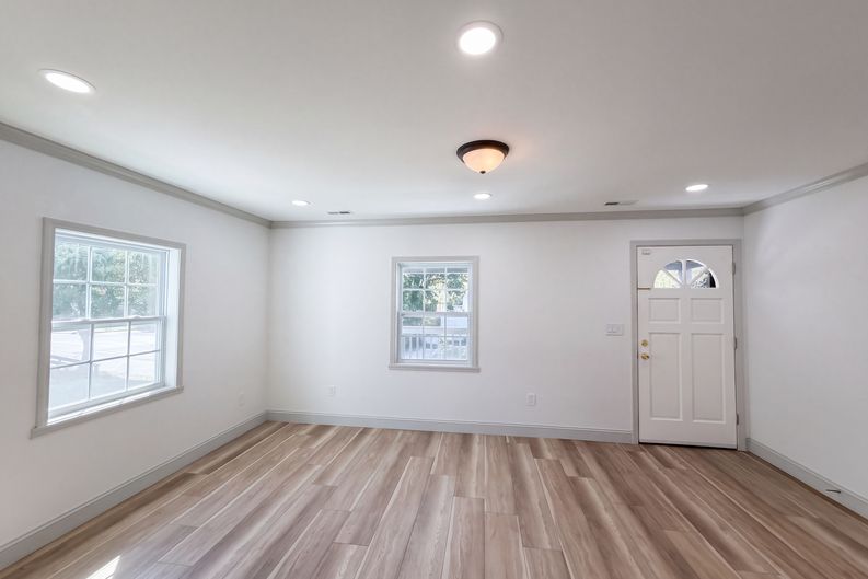 Photo 6 of 44 of 517 E 27th St, Winston Salem, NC