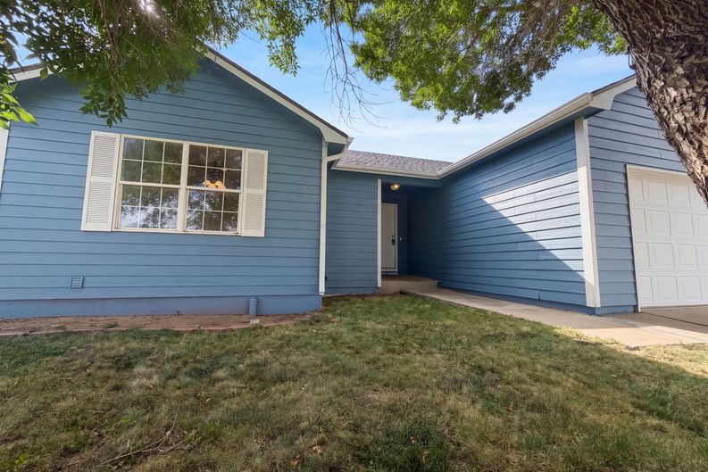 Photo 16 of 26 of 3820 Dove Ln, Evans, CO