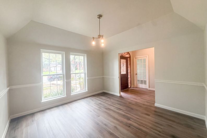 Photo 8 of 28 of 15626 Dove Meadow St, San Antonio, TX