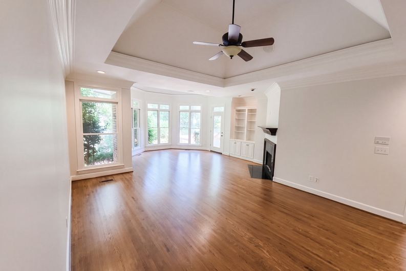 Photo 14 of 45 of 5064 Greystone Way, Hoover, AL