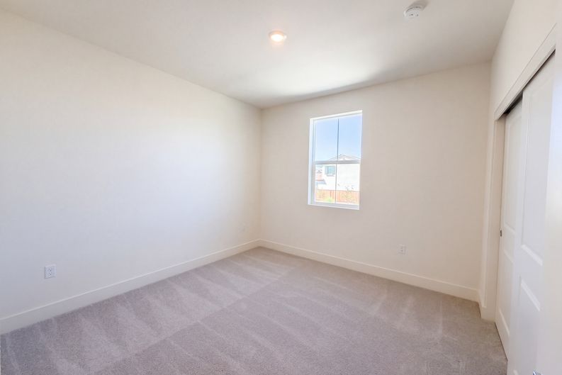 Photo 11 of 15 of 5440 Ironwood Ave, Tracy, CA