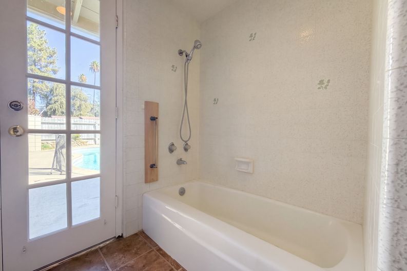 Photo 20 of 23 of 41219 Tava Ln, Hemet, CA