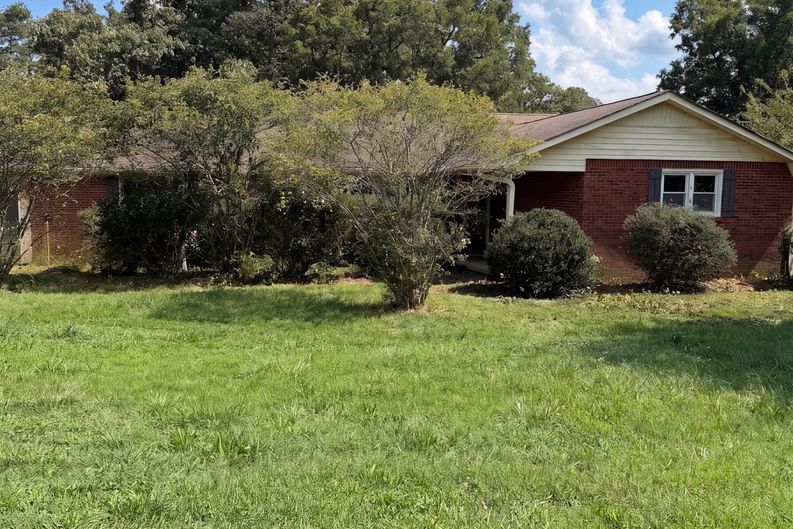 Photo 17 of 29 of 161 Skinner Rd, Inman, SC