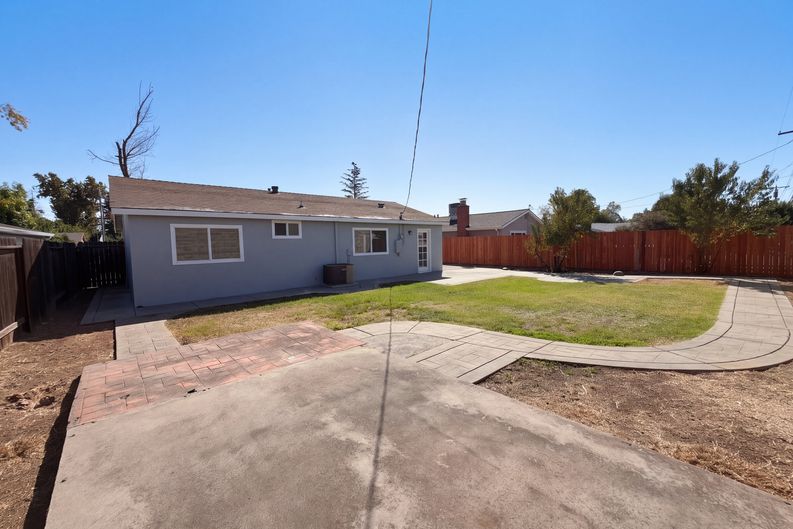 Photo 17 of 20 of 10605 Olson Dr, Rancho Cordova, CA
