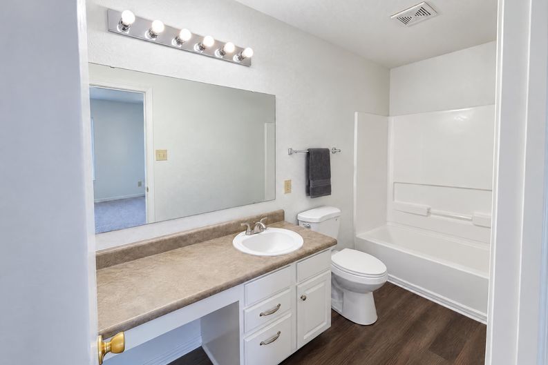 Photo 11 of 20 of 10133 Cumberland Pointe Blvd, Noblesville, IN