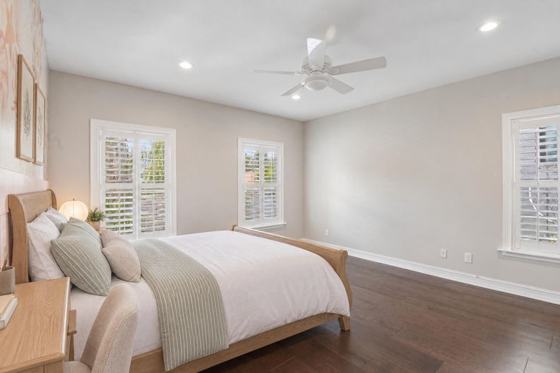 Photo 12 of 62 of 5105 W Neptune Way, Tampa, FL