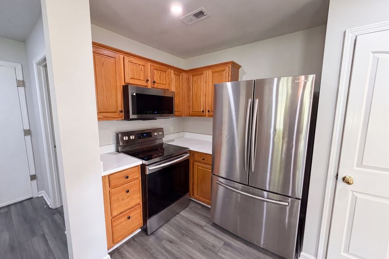 Photo 15 of 21 of 11220 Northwoods Forest Dr, Charlotte, NC