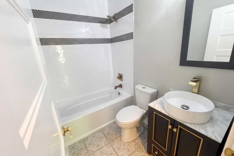 Photo 22 of 76 of 213 Joseph E Lowery Blvd NW, Atlanta, GA