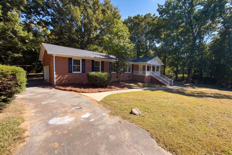 Photo 19 of 24 of 120 Smith St, Wingate, NC