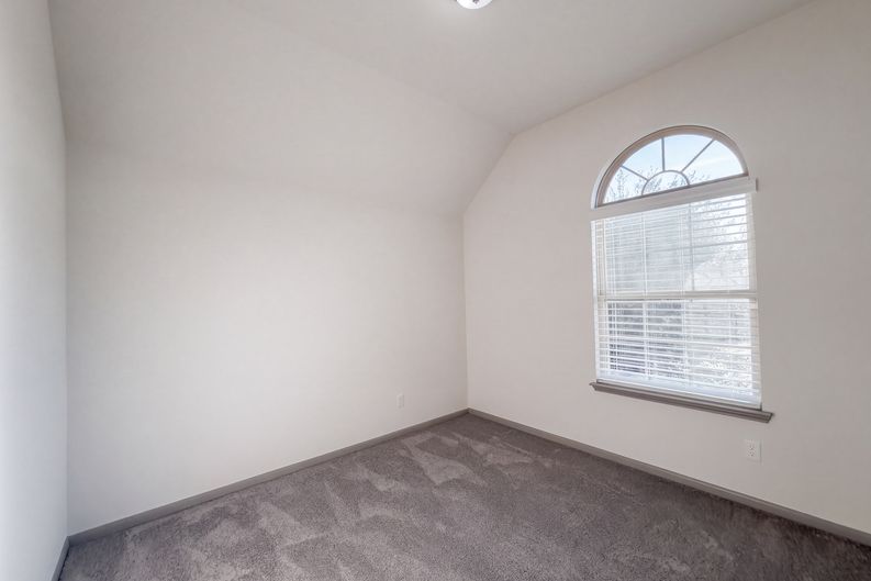 Photo 12 of 24 of 6702 Terania Cir, Katy, TX