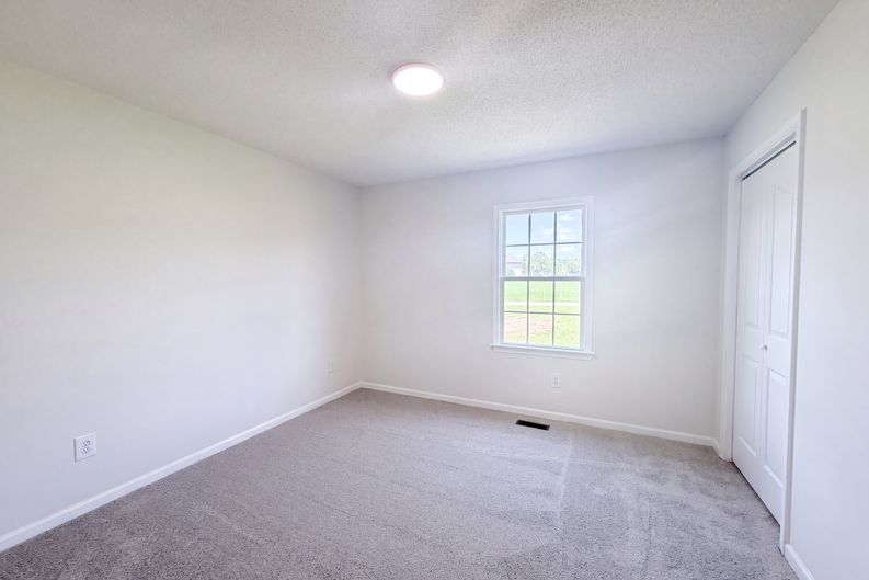 Photo 10 of 16 of 2243 Mintew Cir, Lincolnton, NC