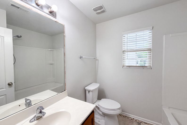 Photo 16 of 21 of 7329 Hidden Creek Dr, Charlotte, NC