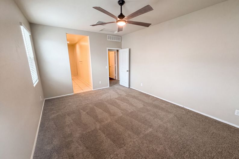 Photo 16 of 36 of 30970 W Amelia Ave, Buckeye, AZ