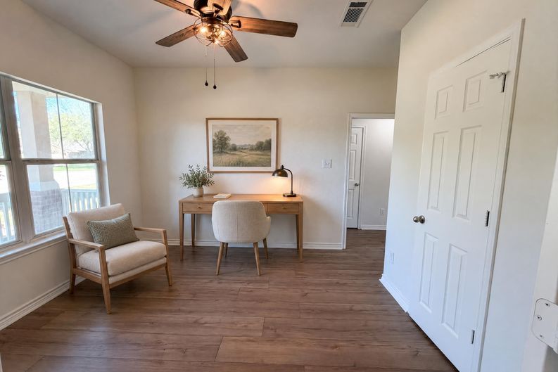 Photo 11 of 16 of 8710 Surrey Ct, Temple, TX