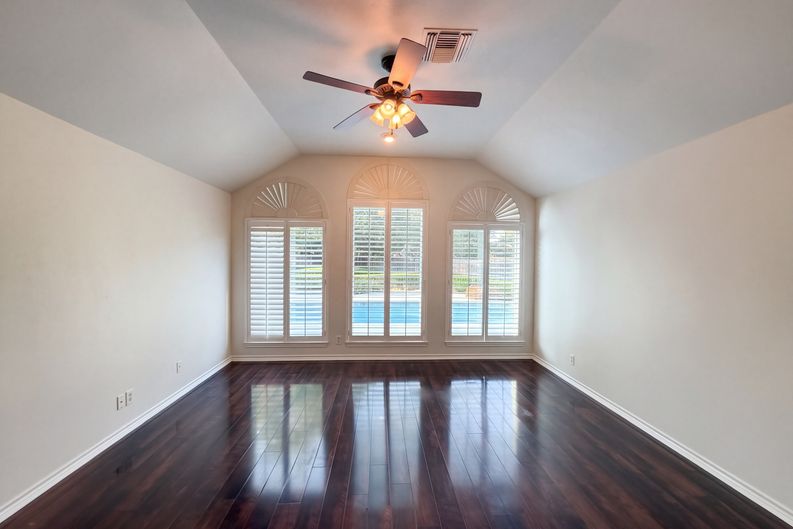 Photo 9 of 16 of 2801 Wickersham Dr, Temple, TX