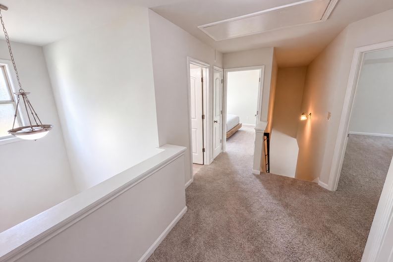 Photo 15 of 41 of 821 Walnut Woods Dr, Braselton, GA