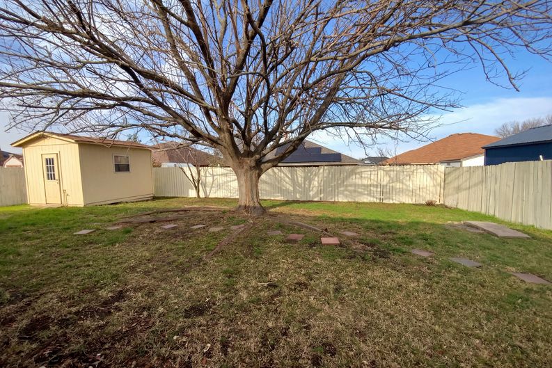 Photo 19 of 21 of 4307 Blueduck Dr, Killeen, TX