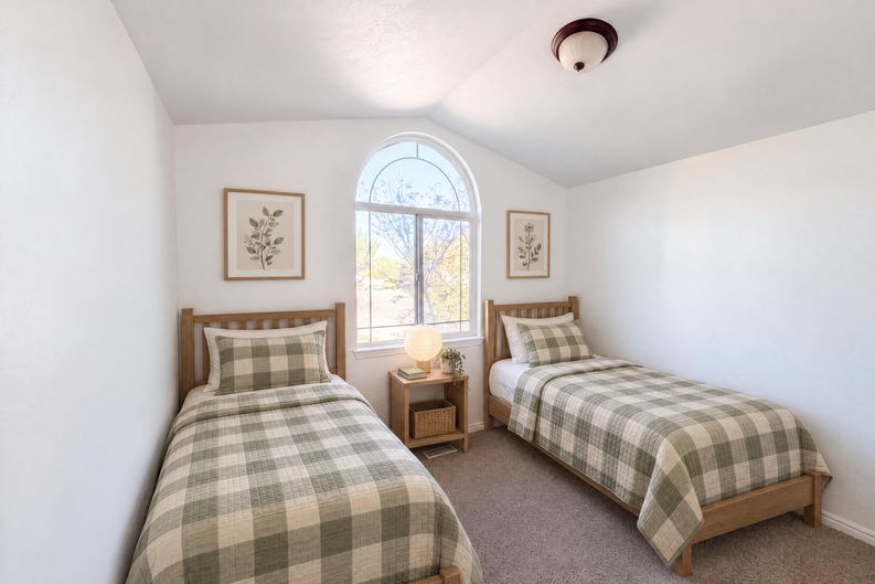 Photo 9 of 18 of 14273 S Heartstone Cir, Herriman, UT