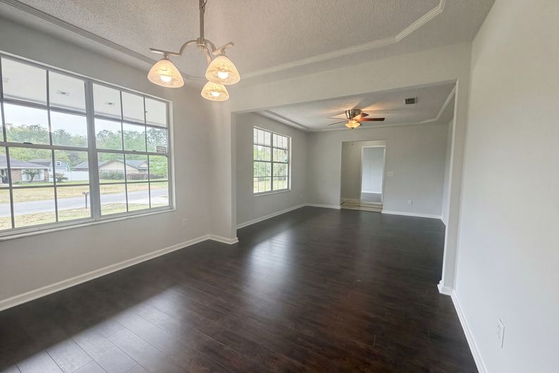Photo 9 of 22 of 606 Gulfstream Trl S, Orange Park, FL