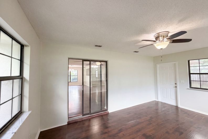 Photo 9 of 20 of 10510 SW 74th Ct, Ocala, FL