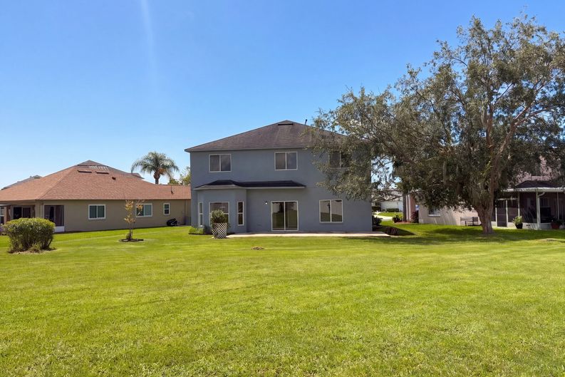 Photo 5 of 31 of 4920 Trinidad Dr, Land O Lakes, FL