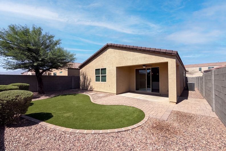 Photo 5 of 29 of 4127 S 97th Dr, Tolleson, AZ