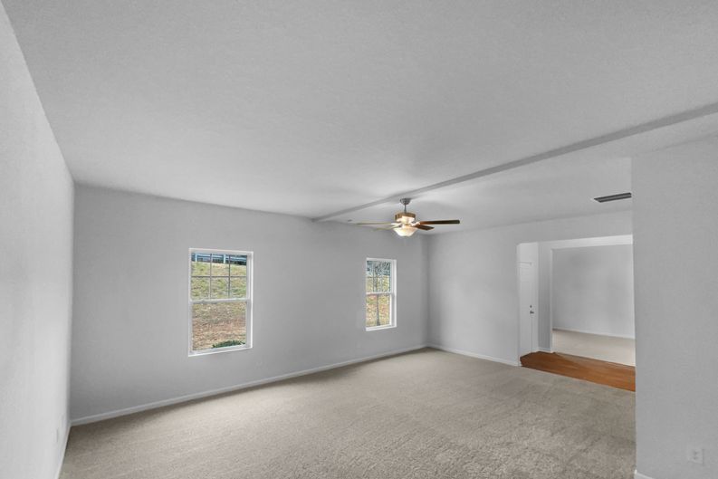 Photo 17 of 30 of 2315 Freeman Rd, Jonesboro, GA