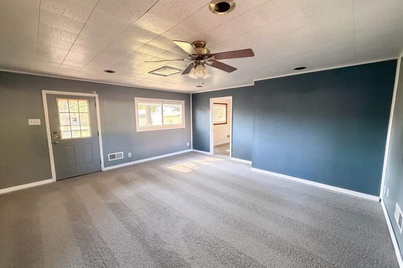 Photo 9 of 18 of 1607 N 17th St, Belleville, IL